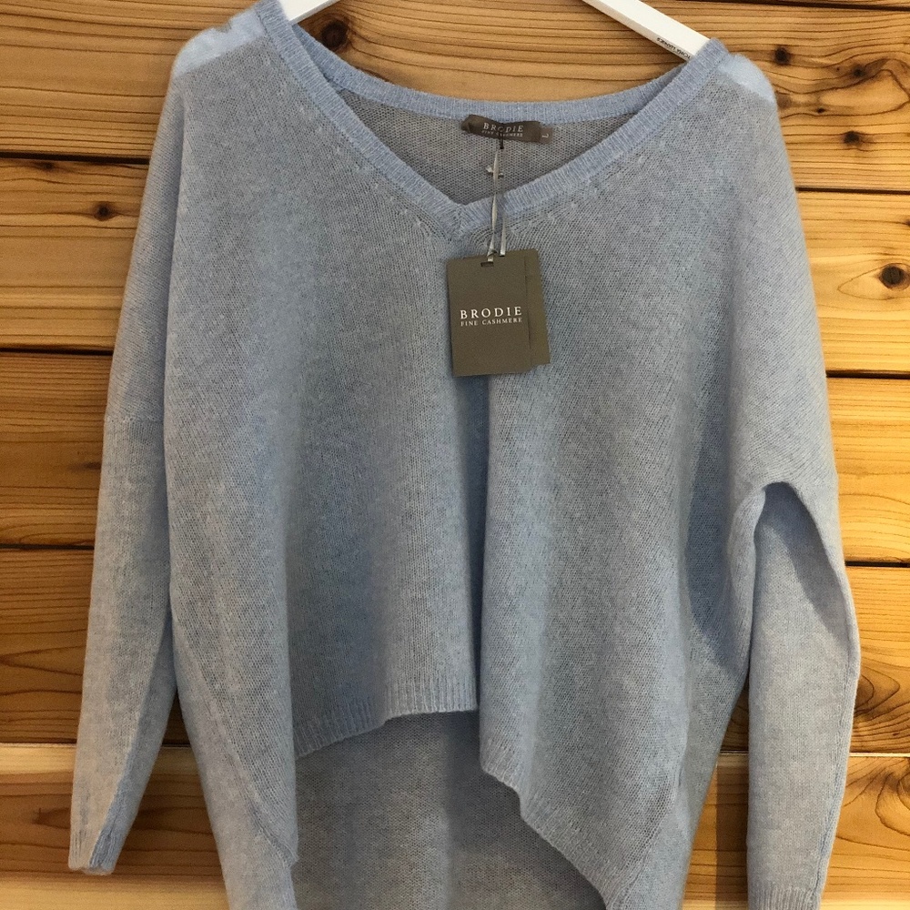 BRODIE Cashmere Sweater